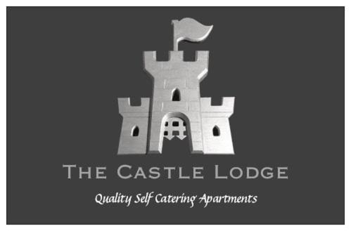 The Castle Lodge Tredegar Extérieur photo
